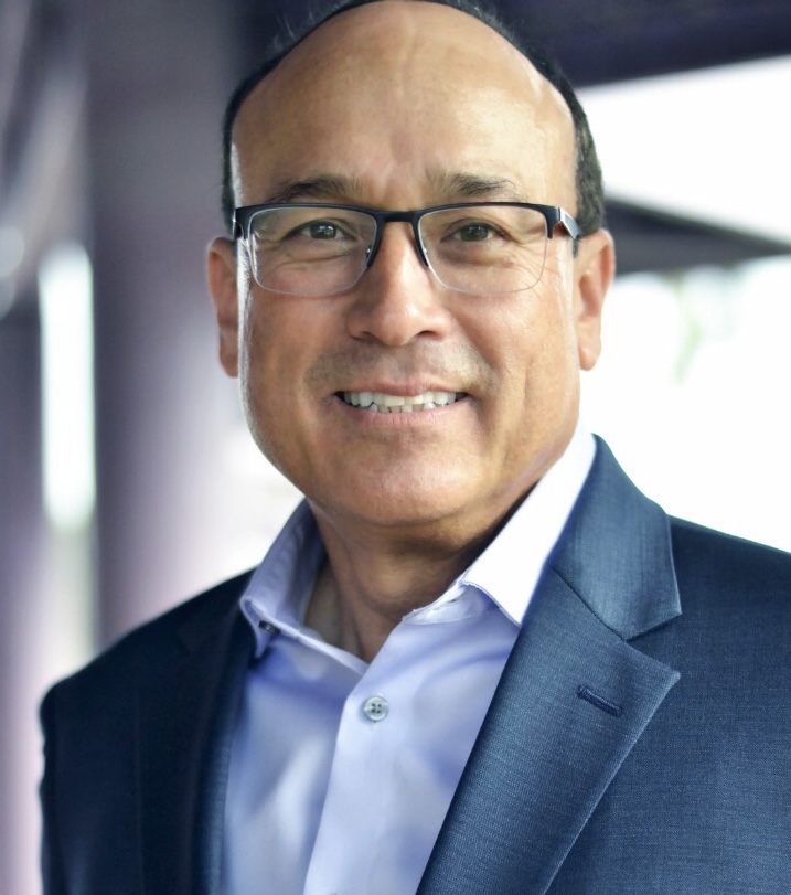 Stephen Baker Headshot
